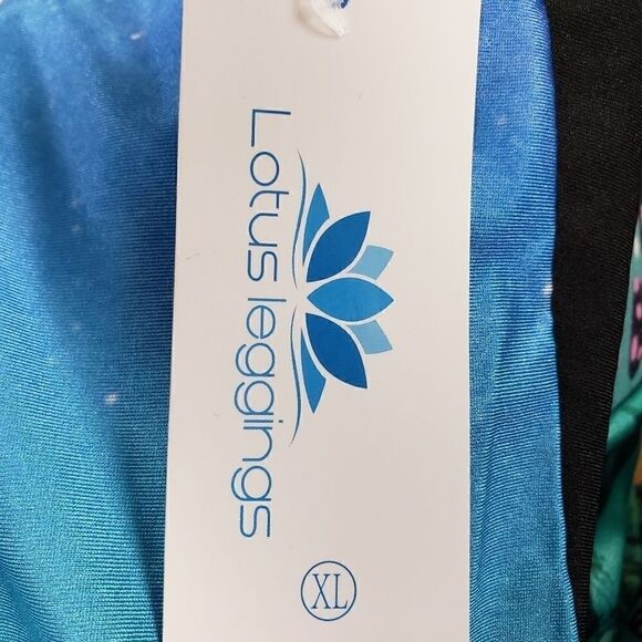 Lotus Leggings Capri   - Picture 4 of 6